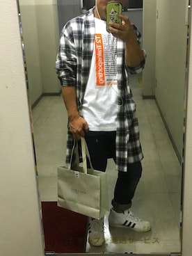 「BEAUTY&YOUTH UNITED ARROWS（ビューティーアンドユースユナイテッドアローズ）のアイテム（チェスターコート、グレー系）」を使った、untidytraxさん（メンズ・169cm）の春コーディネート