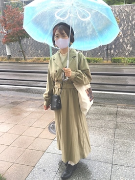 「傘」｜「アイテム（ハンチング/ベレー帽）」を使った、エミリーヌさん（レディース・158cm）の秋コーディネート