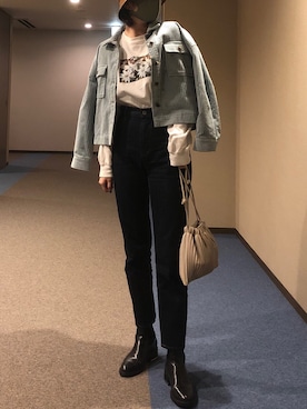 「URBAN RESEARCH DOORS（アーバンリサーチドアーズ）のハイライズデニムパンツ（デニムパンツ）」を使った、u_tanさん（レディース・168cm）の秋コーディネート