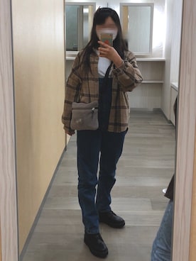 「ANAP（アナップ）のアイテム（サロペット/オーバーオール）」を使った、kiranidaさん（レディース・154cm）の冬コーディネート