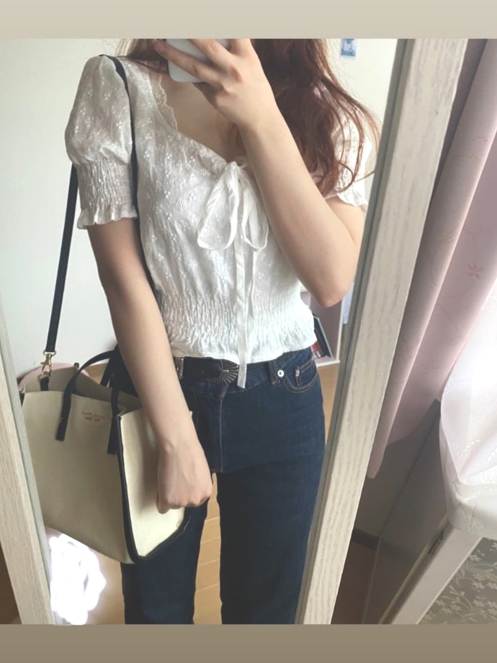 「プチプラ、春夏コーデ、シンプル、レース、韓国ファッション、summer、ootd、今日のコーデ、ブラウス、デニム」｜「Mayreeの【Mayree】ウエストシャーリングブラウス（シャツ/ブラウス、ホワイト系）」を使った、ohiruneさん（レディース・163cm）の春コーディネートの1枚目の写真
