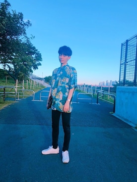 「UNIQLO（ユニクロ）のWOMEN ウルトラストレッチジーンズ（デニムパンツ）」を使った、ゆーやさん（メンズ・179cm）の夏コーディネート