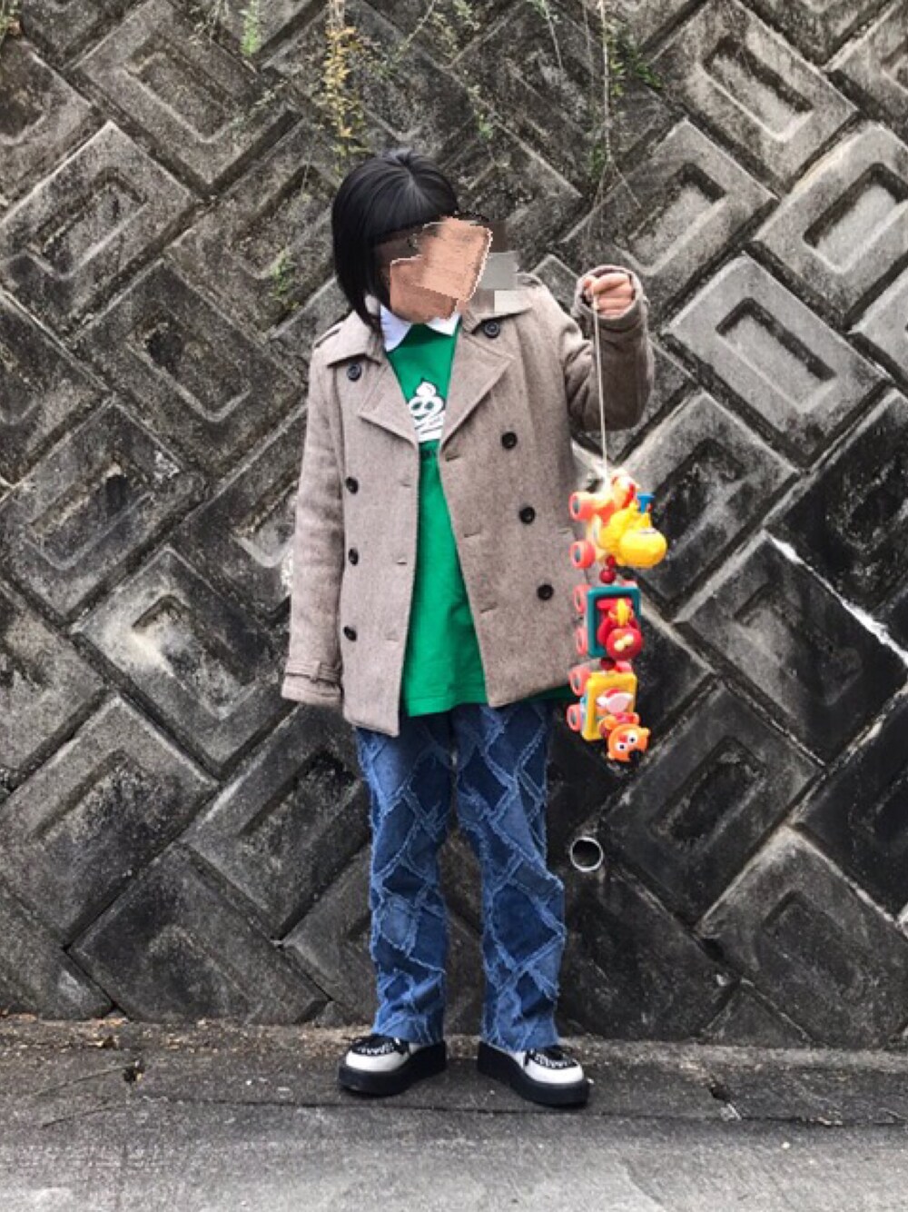 「おしゃれさんと繋がりたい、古着、古着MIX、古着コーデ、古着女子」｜「SESAMI STREETのアイテム（おもちゃ、その他）」を使った、ソ ナさん（レディース・150cm）の冬コーディネートの1枚目の写真