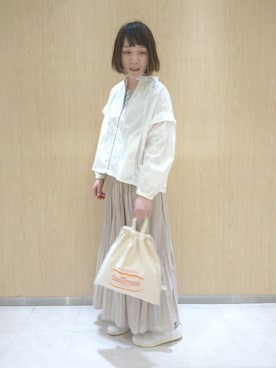 「マキシスカート」｜「アイテム（ブルゾン）」を使った、coen しおたさん（レディース・170cm）の春コーディネート