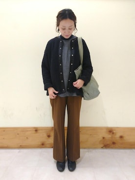 「FEELING MADE（フィーリングメイド）のアイテム」を使った、coen しおたさん（レディース・170cm）の秋コーディネート