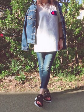 「Ungrid（アングリッド）のインディゴフレイドヘムストスリ（デニムパンツ）」を使った、Anna☪︎⋆｡˚✩さん（レディース・156cm）の春コーディネート