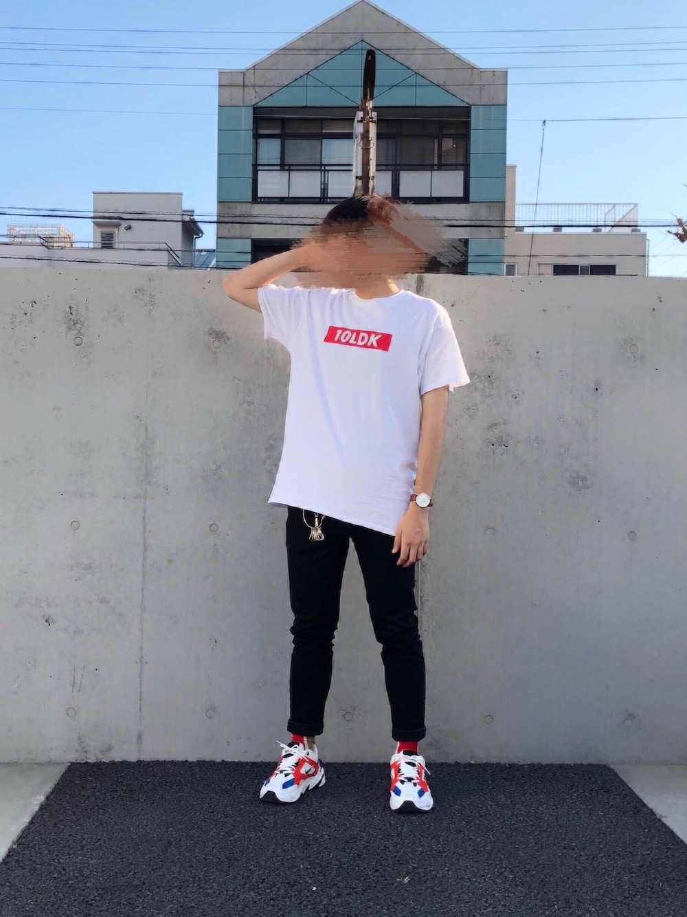 「カジュアル、NIKE、シンプル、ootd、お洒落さんとつながりたい」｜「1LDKのアイテム（Tシャツ/カットソー、ホワイト系）」を使った、旧じぇださん（メンズ・175cm）の秋コーディネートの1枚目の写真