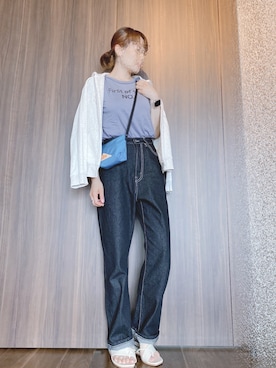 「アプレジュール」｜「アイテム（デニムパンツ）」を使った、KiNaKoさん（レディース・162cm）の春コーディネート