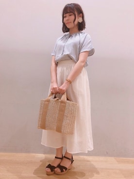 「ペーパーバッグ」｜「アイテム（アナログ腕時計）」を使った、おだ🌷さん（レディース・152cm）の夏コーディネート
