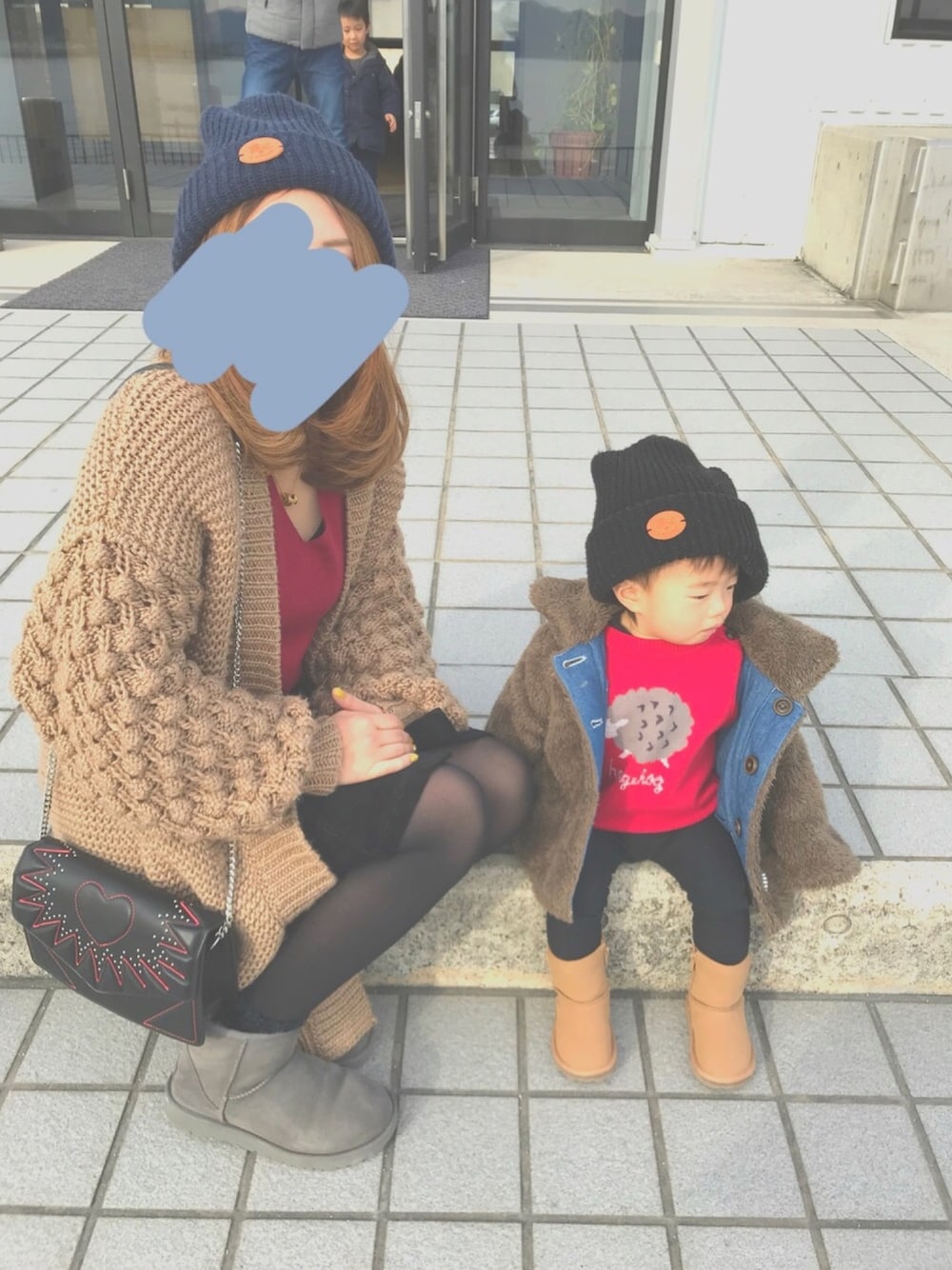 「親子コーデ、リンクコーデ、ママコーデ、ママファッション、むすこーで、男の子ママ、男の子、おやこーで。、冬、キッズコーデ」｜「IL BISONTEのIL BISONTE / Knit Cap（ニットキャップ/ビーニー、ブルー系）」を使った、uka🤎 さん（キッズ・80cm）の冬コーディネートの1枚目の写真