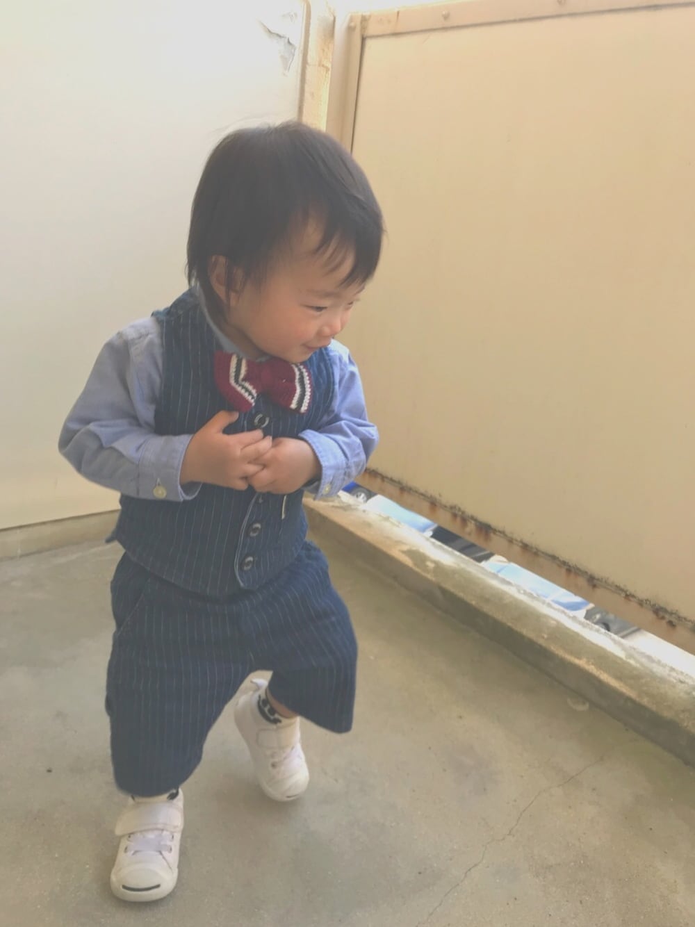 「お呼ばれスタイル、フォーマル、キッズファッション、男の子、ストライプ、男の子コーデ、1歳、むすこーで、結婚式、ブリーズ」｜「BREEZEのアイテム（スーツベスト、ブルー系）」を使った、uka🤎 さん（キッズ・80cm）の冬コーディネートの1枚目の写真