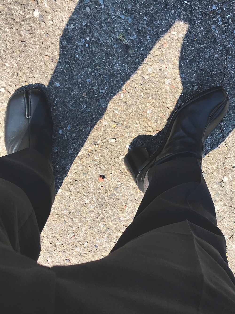 「メゾンマルジェラ、Maison Martin Margiela、MM6」｜「Maison MargielaのMaison Margiela タビブーツ（ブーツ、ブラック系）」を使った、おはなさいたさん（メンズ・172cm）の春コーディネートの1枚目の写真