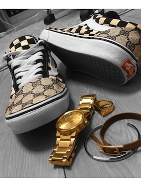 「GUCCI（グッチ）のアイテム（スニーカー、シルバー系）」を使った、SiY-8さん（メンズ）の春コーディネート