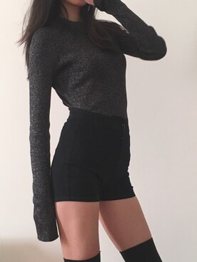 「URBAN RESEARCH（アーバンリサーチ）のアイテム（Tシャツ/カットソー、ブラック系）」を使った、muuuuuumaさん（レディース）の冬コーディネート