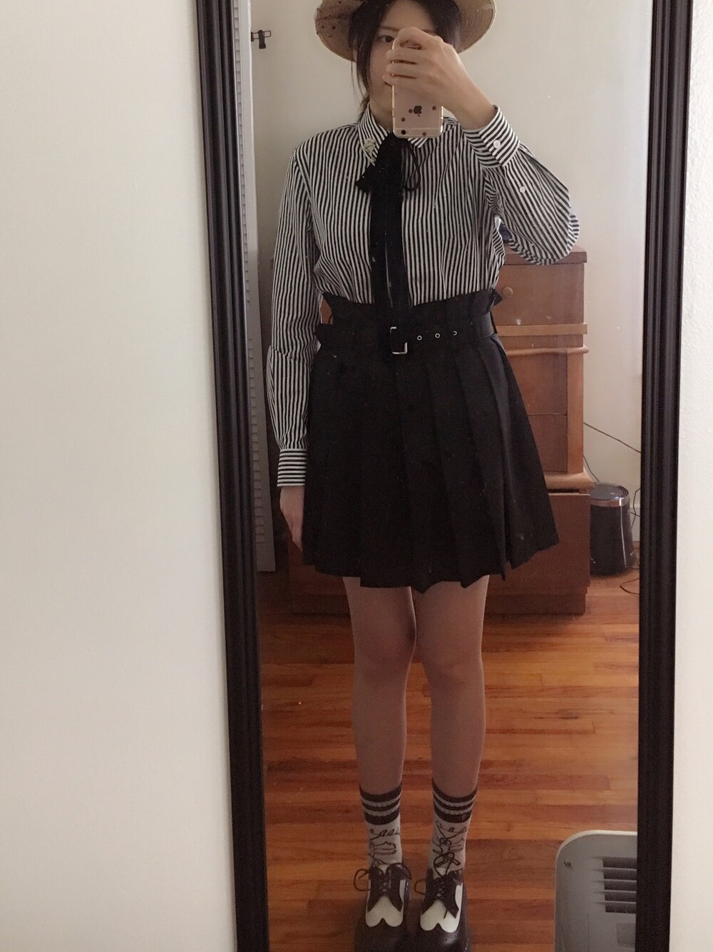 「summer、MARC JACOBS、Dr.Martens」｜「DIESEL BLACK GOLDのアイテム（スカート、ブラック系）」を使った、isabel_not_cuteさん（レディース・170cm）の夏コーディネートの1枚目の写真