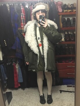 「BALENCIAGA」｜「アイテム（ハンチング/ベレー帽）」を使った、isabel_not_cuteさん（レディース・170cm）の冬コーディネート