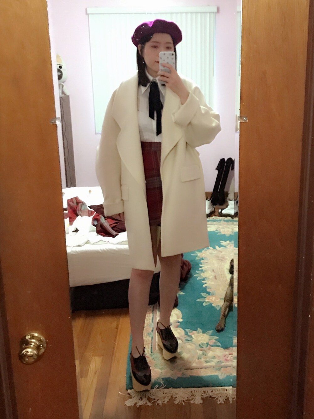 「Vivienne Westwood、BALMAIN、LAULHERE 、chic、MARC JACOBS」｜「BALMAINのアイテム（ジャケット/アウター、ホワイト系）」を使った、isabel_not_cuteさん（レディース・170cm）の冬コーディネートの1枚目の写真