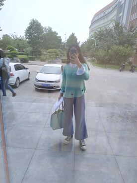 「UNIQUE（ユニーク）のアイテム（パンツ）」を使った、卩一卫さん（レディース・156cm）の秋コーディネート