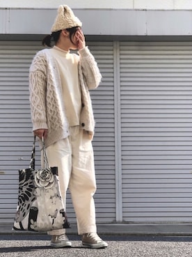 「消えそうな色コーデ」｜「アイテム（帽子）」を使った、lomilomiさん（レディース・161cm）の冬コーディネート