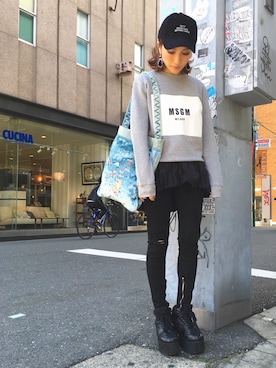 「MSGM（エムエスジーエム）のアイテム（スウェット）」を使った、hanae maruiさん（レディース・155cm）の冬コーディネート