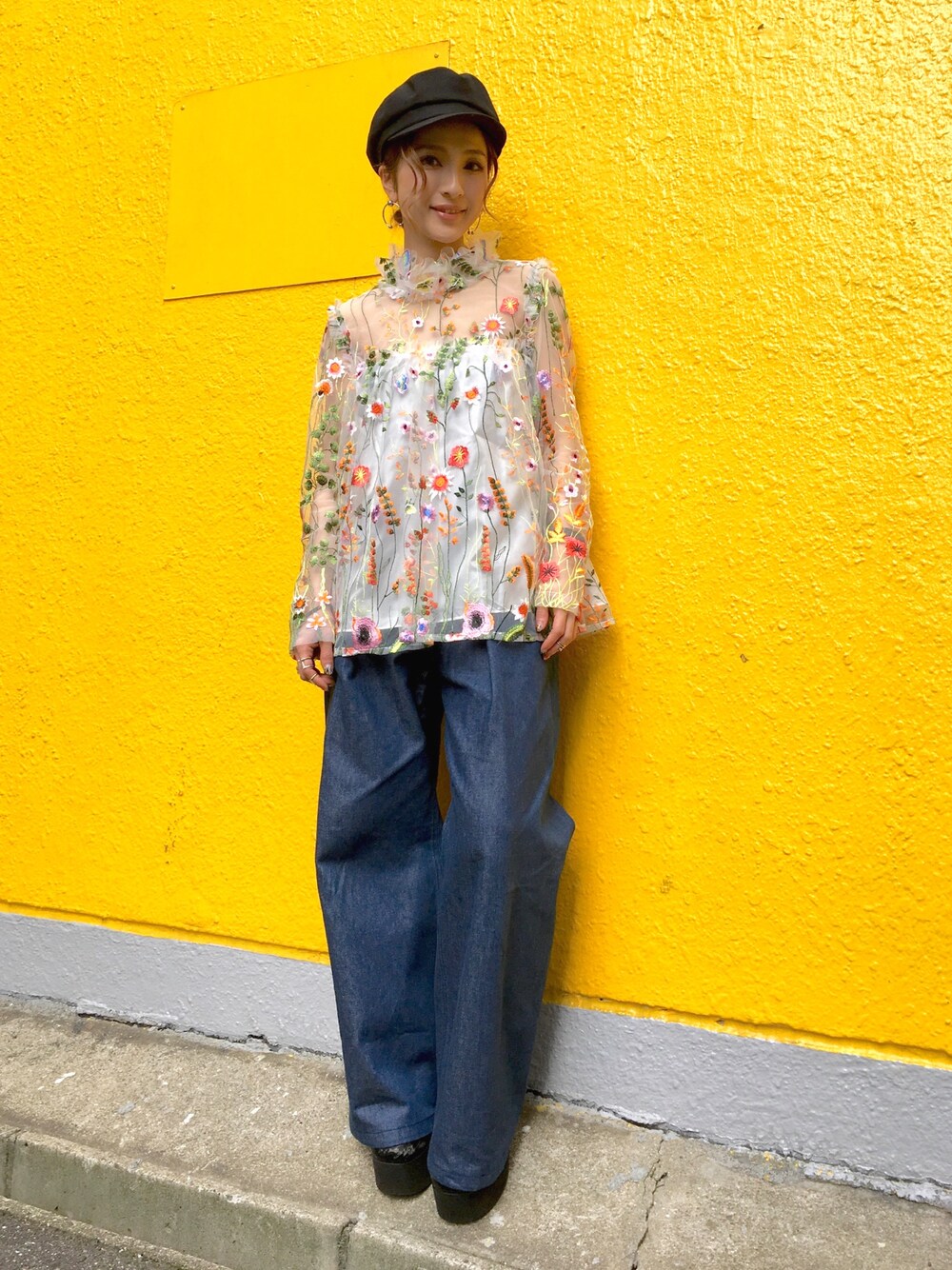 「はるコーデ、denim、ootd、ワイドパンツ、デニム、刺繍、シースルー、LHP、LHP大阪、LHPWOMENS」｜「Sister Janeのアイテム（トップス、その他）」を使った、hanae maruiさん（レディース・155cm）の春コーディネートの1枚目の写真