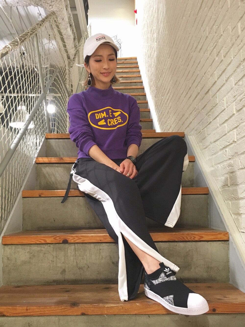 「ブラック、LHP、summer、スポーツミックス、雨の日コーデ、ゆるコーデ、ジャージーパンツ、LHP大阪、ラインパンツ、dim e cres」｜「Chicaのchica/チカ/SideLine JerseyPants（その他パンツ、ブラック系）」を使った、hanae maruiさん（レディース・155cm）の夏コーディネートの1枚目の写真