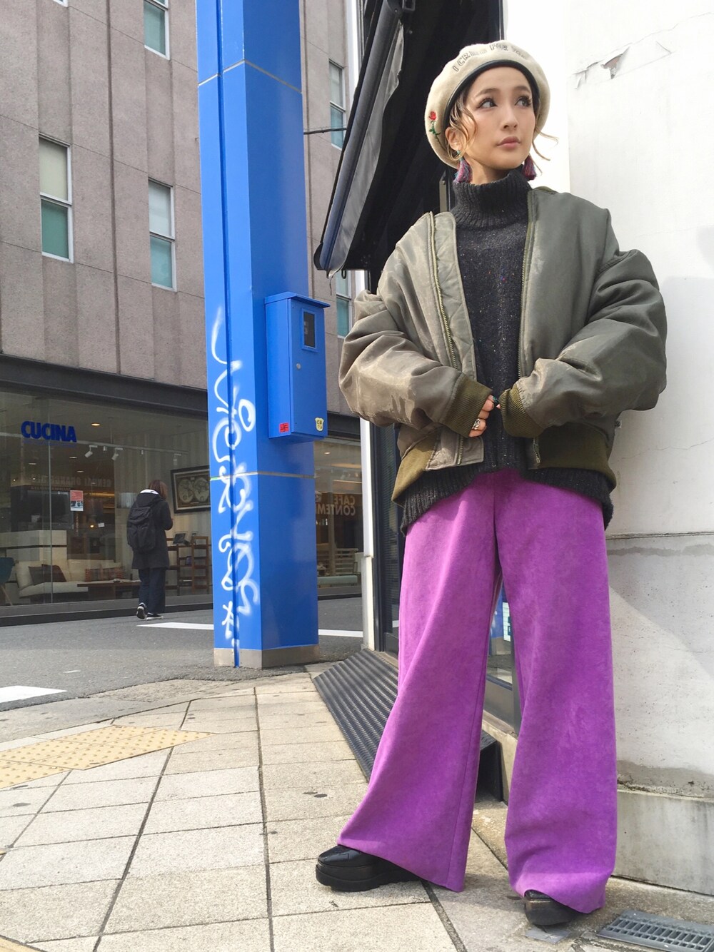 「今日のコーデ、ゆるコーデ、ラクチンコーデ、ootd、ボリューム袖、ビッグシルエット、MA-1、little sunny bite、カーミット、LHP」｜「Little sunny biteのアイテム（ジャケット/アウター、グリーン系）」を使った、hanae maruiさん（レディース・155cm）の秋コーディネートの1枚目の写真