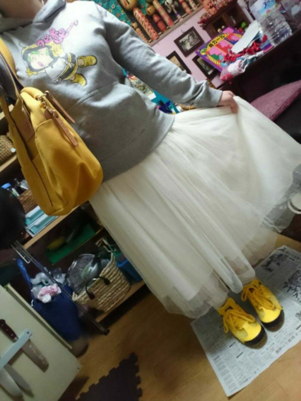 「低身長、Dr.スランプアラレちゃん、チュールスカート、オニツカタイガー、メッシュスニーカー」｜「le ondeの13800円（トートバッグ、イエロー系）」を使った、じんじんさん（レディース・148cm）の春コーディネートの1枚目の写真