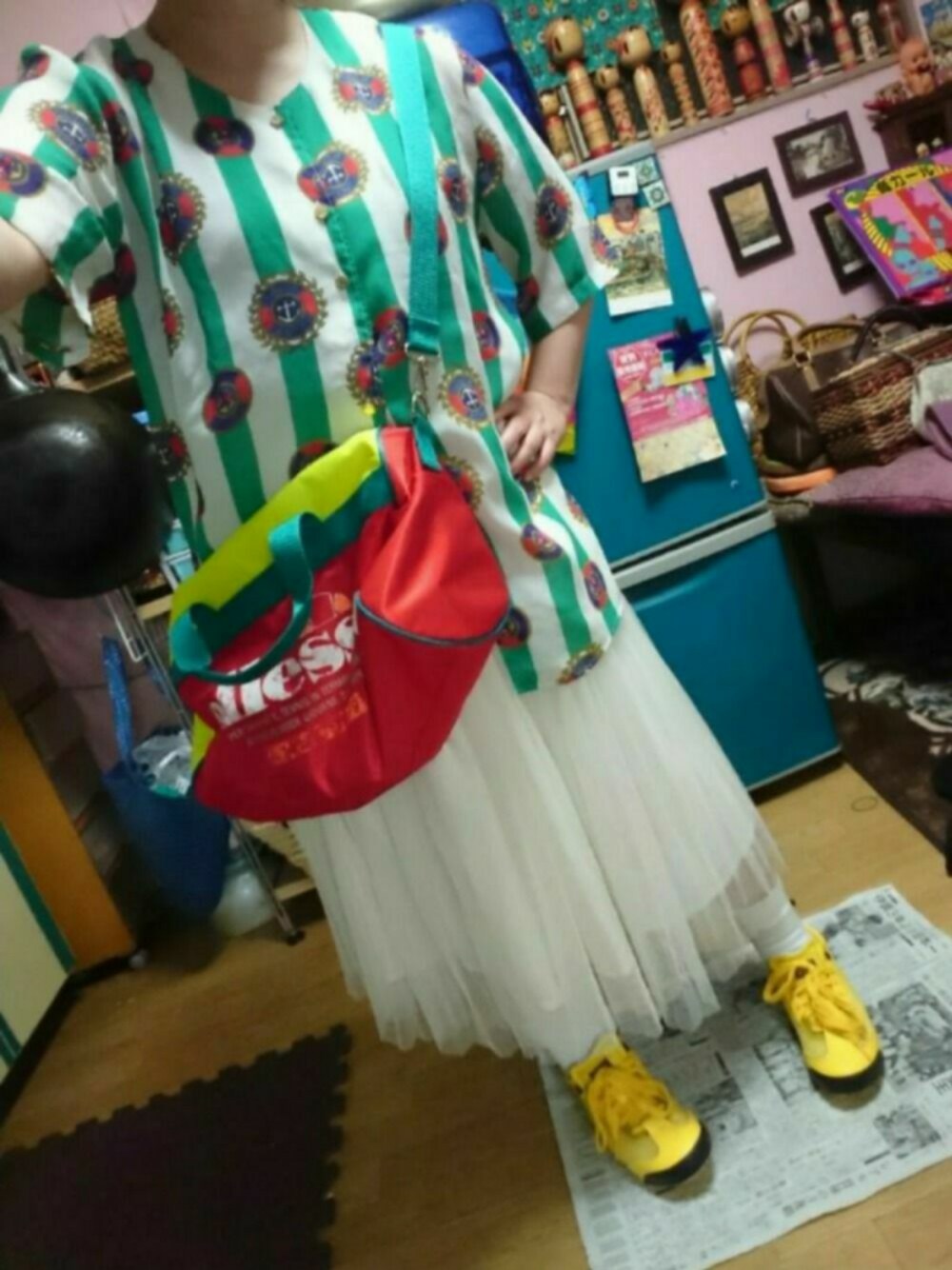 「低身長、オバハン服、ストライプ、スポーツバッグ、オニツカタイガー、メッシュスニーカー、チュールスカート、古着好き」｜「ellesseの800円（ショルダーバッグ、その他）」を使った、じんじんさん（レディース・148cm）の春コーディネートの1枚目の写真