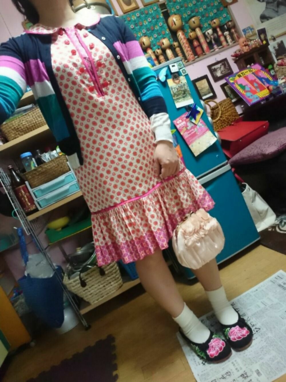 「低身長、古着好き、古着ワンピ、チャイナ靴」｜「古着の200円 ブックオフプラス（カーディガン/ボレロ、その他）」を使った、じんじんさん（レディース・148cm）の春コーディネートの1枚目の写真