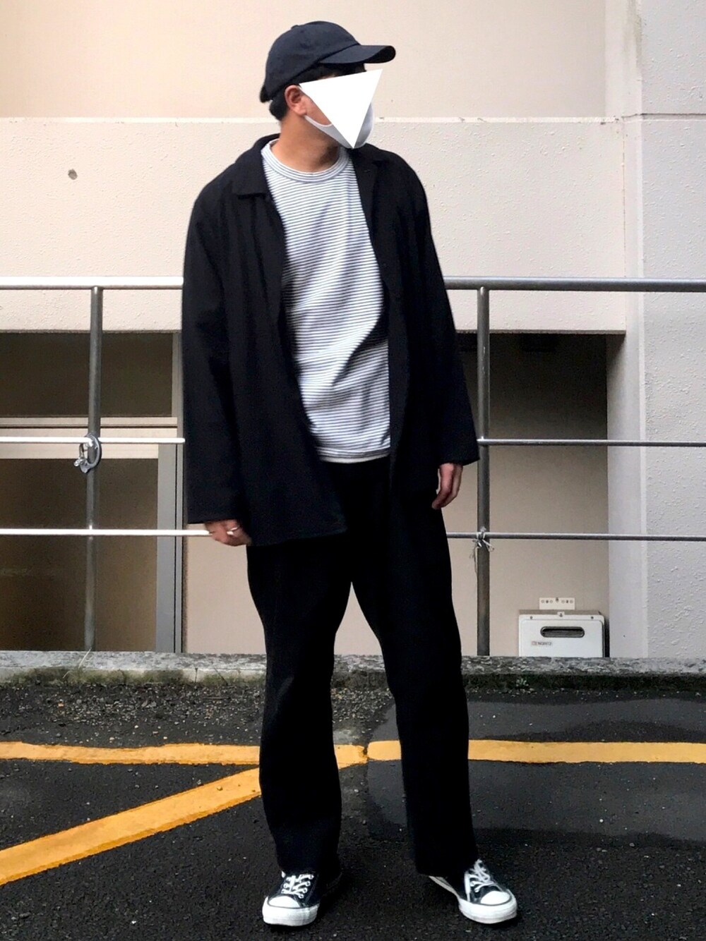 「シンプル、neat、Neat_tokyo、AcneStudios、YAECA、converse、カジュアルコーデ、ボーダー、お洒落さんとつながりたい、ゆるコーデ」｜「YAECAのアイテム（ジャケット/アウター、ブルー系）」を使った、mimiger7575さん（メンズ・177cm）の秋コーディネートの1枚目の写真