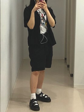 「UNIQLO（ユニクロ）のチノショートパンツ（その他パンツ、ブラック系）」を使った、Ameliaさん（レディース・152cm）の夏コーディネート