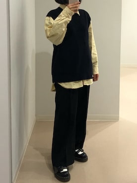 「UNIQLO（ユニクロ）のオーバーサイズクルーネックベスト（ニット/セーター、ブルー系）」を使った、Ameliaさん（レディース・152cm）の冬コーディネート