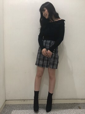 倉林夏実さんの「ツィードラップスカート」を使ったコーディネート
