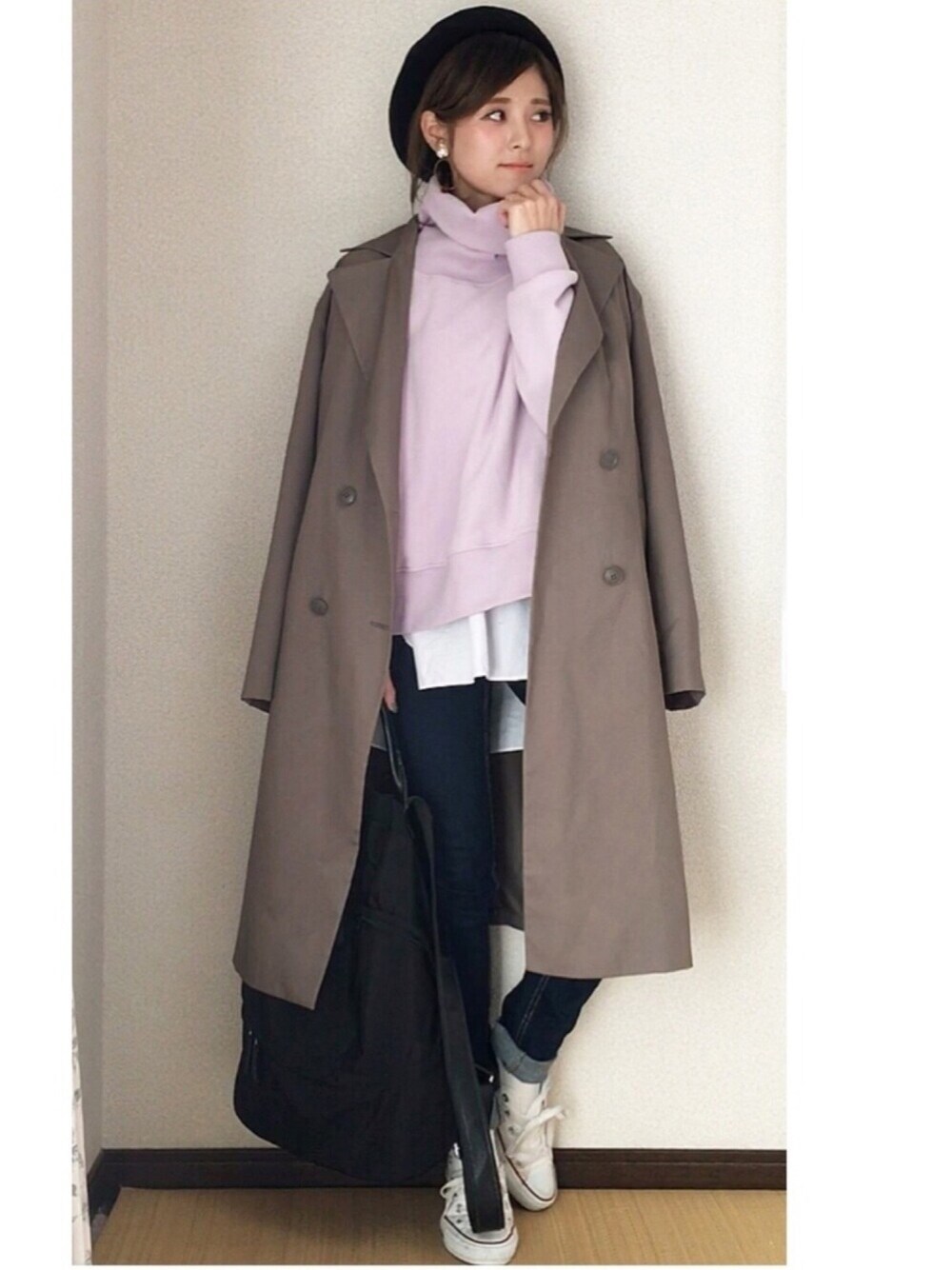 「ベレー帽、きれいめカジュアル、キレイめ、outfit、デニム、パンツスタイル、レイヤードスタイル、ブラウン、ママコーデ、カジュアル」｜「UNIQLOのアイテム（ジャケット/アウター、ブラウン系）」を使った、yunさん（レディース・153cm）の冬コーディネートの1枚目の写真