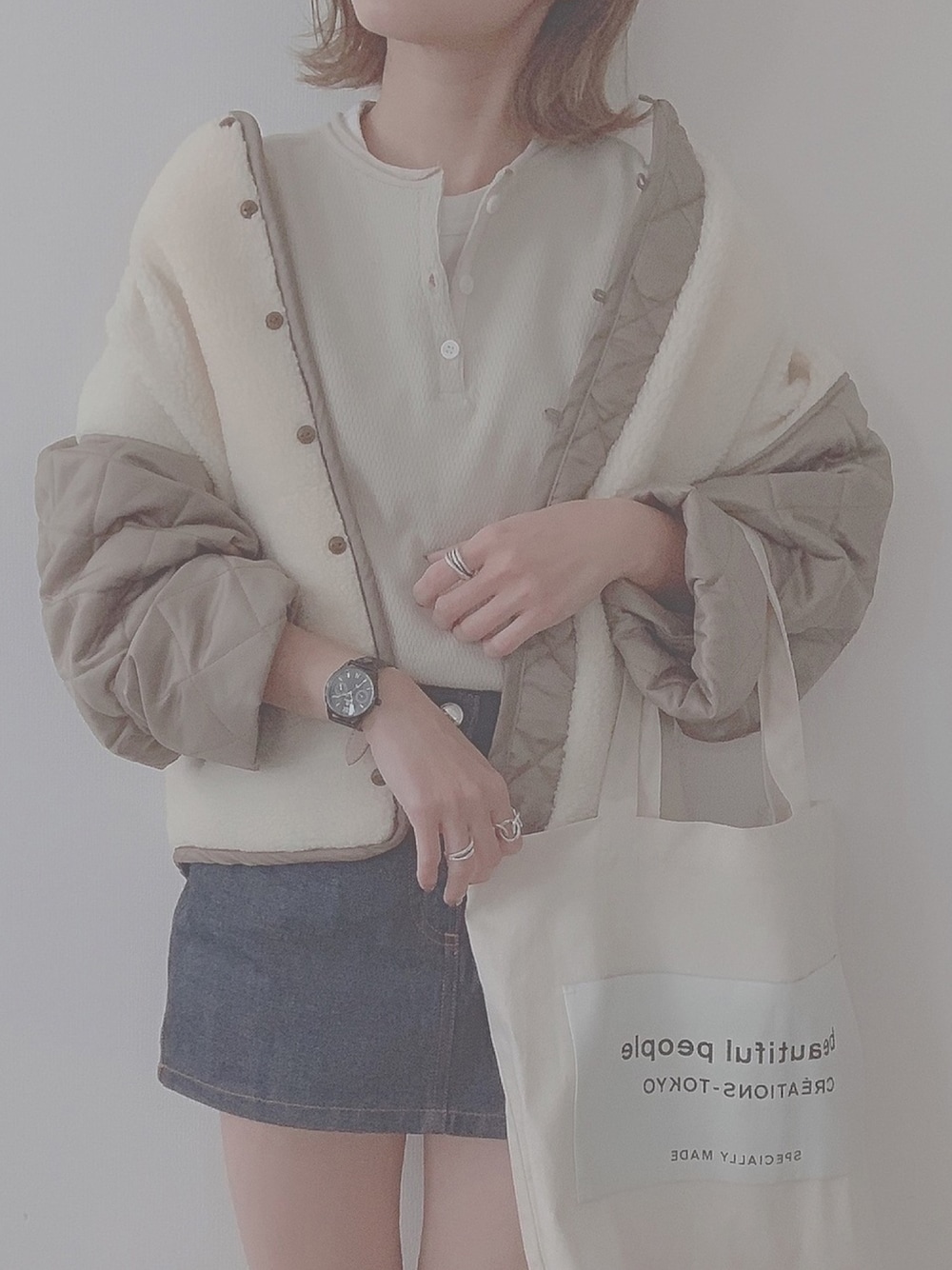 「冬コーデ、TODAYFUL、マノンフリップ、オトナ女子、カーキ、デニム、秋冬、APC、オーバーサイズ、きれいめカジュアル」｜「TODAYFULのリバーシブルボアブルゾン（ブルゾン、グリーン系）」を使った、yunさん（レディース・153cm）の秋コーディネートの1枚目の写真