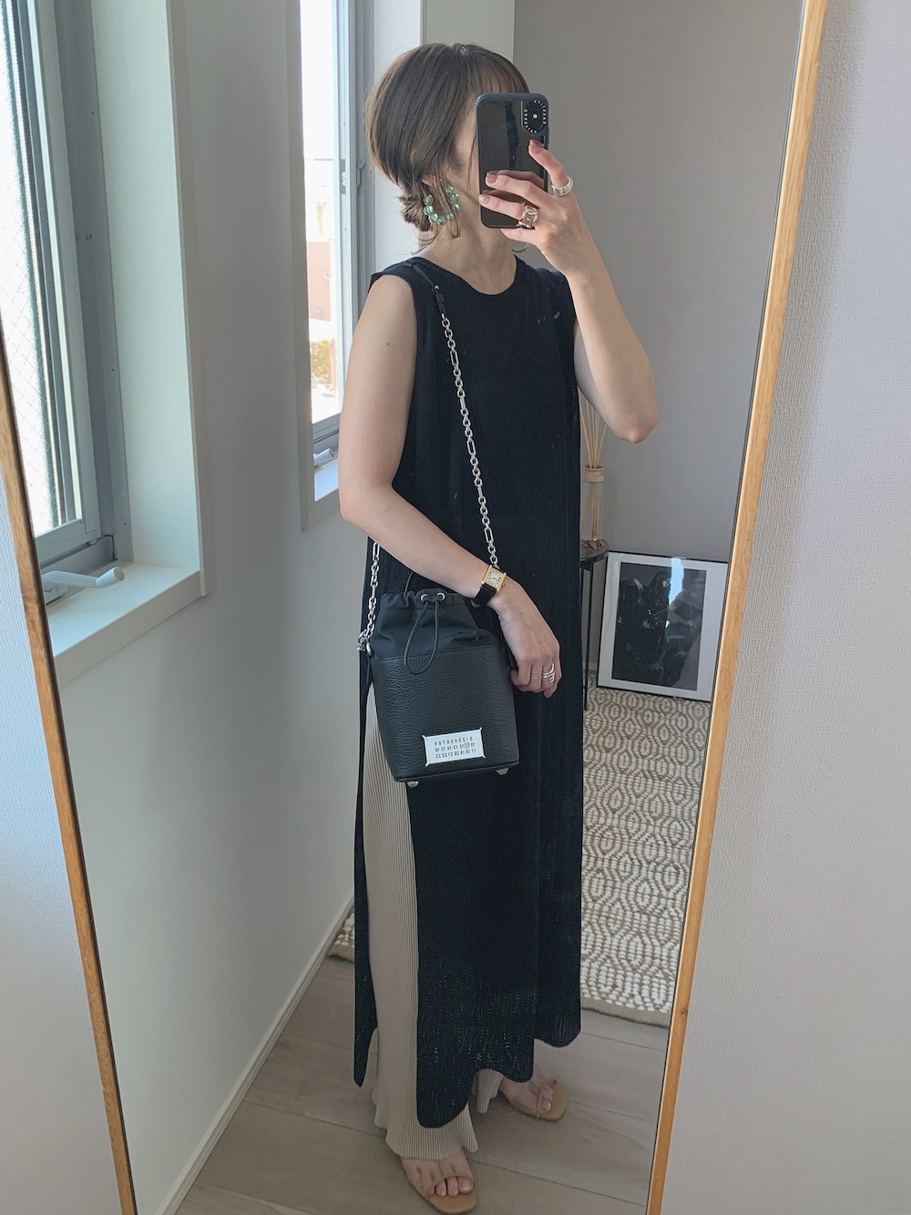 「シンプル、ニットワンピース、プリーツパンツ、anc.、GRL、Maison Margiela、カジュアル、休日スタイル、夏コーデ」｜「anc.のアイテム（ワンピース/ドレス、ブラック系）」を使った、yunさん（レディース・153cm）の春コーディネートの1枚目の写真
