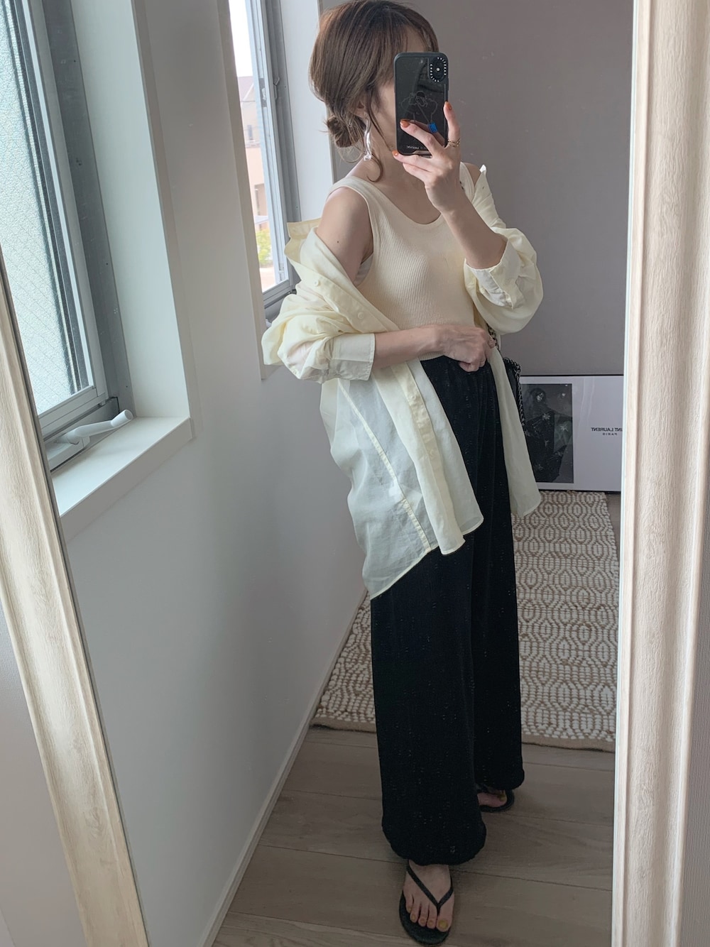 「楽チンコーデ、シアーシャツ、UNIQLO、ユニクロ、GRL、プリーツパンツ、ラフコーデ、オトナカジュアル、プチプラコーデ、今日のコーデ」｜「UNIQLOのアイテム（シャツ/ブラウス、ブルー系）」を使った、yunさん（レディース・153cm）の夏コーディネートの1枚目の写真