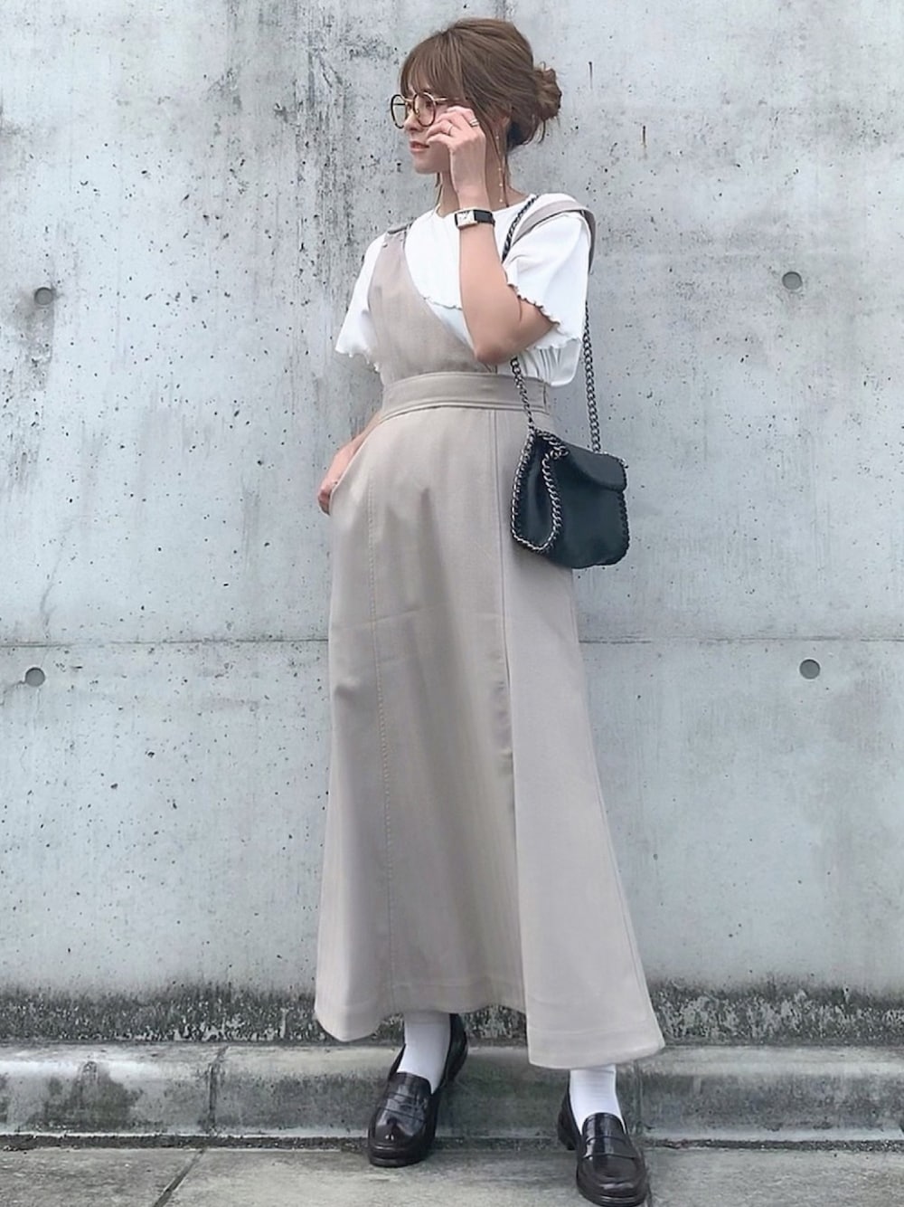 「ハンター、ハンター レインブーツ、ローファー、マーキュリーデュオ(MERCURYDUO)、GRL、オトナカジュアル、秋服準備はじめました、低身長、今日のコーデ」｜「GRLのメロウフリルトップス（Tシャツ/カットソー、ホワイト系）」を使った、yunさん（レディース・153cm）の秋コーディネートの1枚目の写真