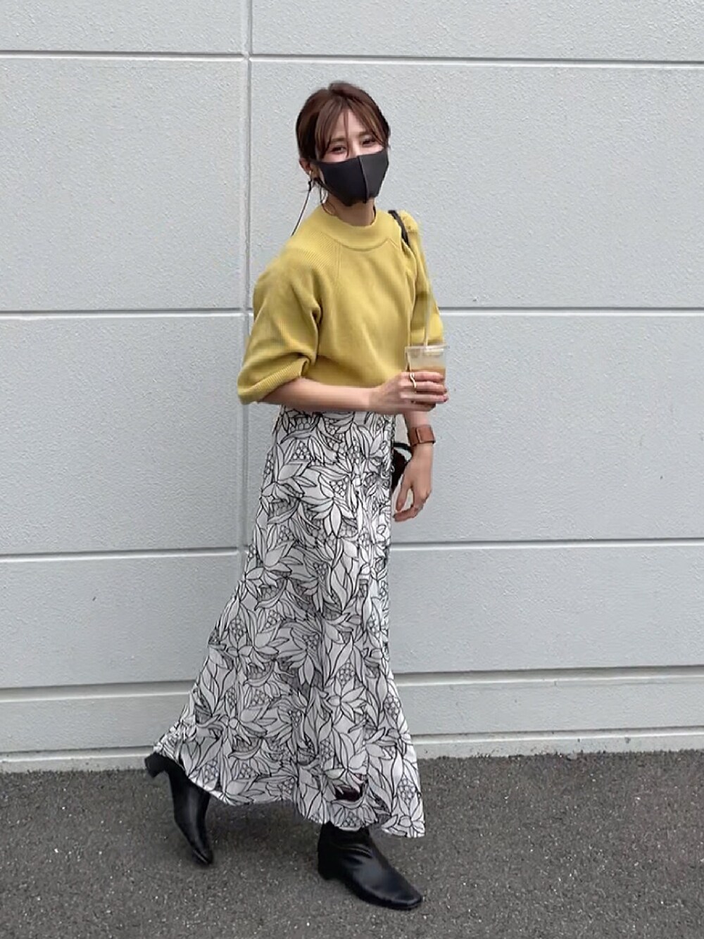 「春めきシューズ、休日スタイル、オトナカジュアル、GRL、春コーデ、おしゃれさんと繋がりたい」｜「GRLのボリュームスリーブニットトップス（ニット/セーター、イエロー系）」を使った、yunさん（レディース・153cm）の春コーディネートの1枚目の写真