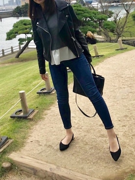 「ZARA（ザラ）のアイテム（デニムパンツ、ブルー系）」を使った、AYAさん（レディース）の春コーディネート