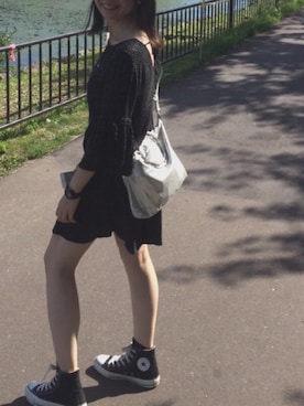 「CONVERSE（コンバース）のアイテム（スニーカー、ブラック系）」を使った、AYAさん（レディース）の夏コーディネート