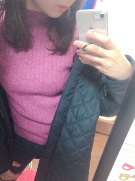 「UNIQLO（ユニクロ）のワイドリブモックネックセーター（長袖）（ニット/セーター、ピンク系）」を使った、AYAさん（レディース）の秋コーディネート