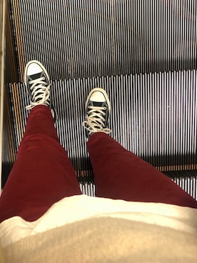 「GAP（ギャップ）のアイテム（パンツ、レッド系）」を使った、AYAさん（レディース）の春コーディネート