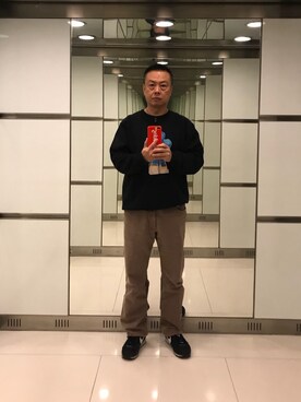 「PRADA（プラダ）のアイテム（チノパンツ）」を使った、sidney628さん（メンズ・171cm）の冬コーディネート