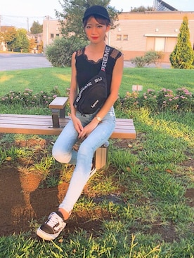 「Supreme （シュプリーム）のアイテム（ボディバッグ/ウエストポーチ、ブラック系）」を使った、kananiiinaさん（レディース・162cm）の秋コーディネート