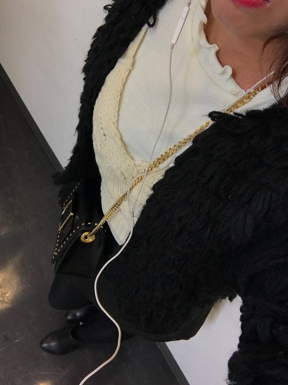 「w closetのケーブル編みビスチェ×インナーセット（その他トップス、ホワイト系）」を使った、Erikaさん（レディース・160cm）の冬コーディネートの1枚目の写真