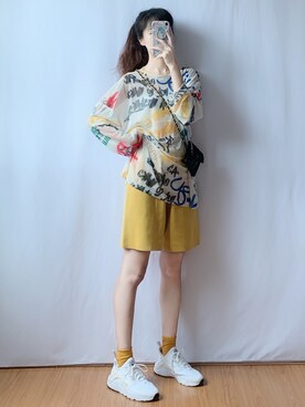 「アイテム（カーゴパンツ、イエロー系）」を使った、蔡小猫さん（レディース・158cm）の夏コーディネート
