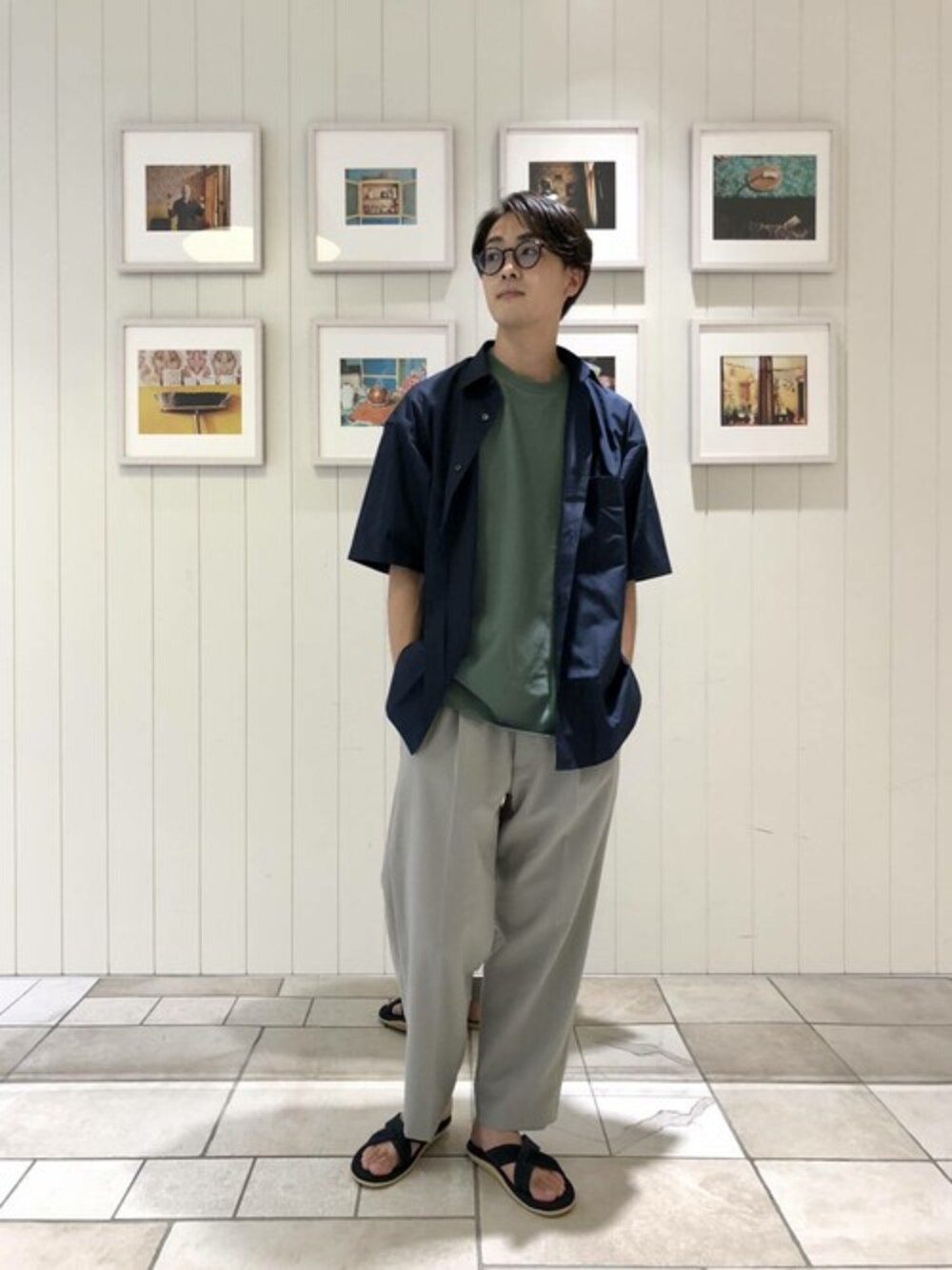 「カットソー、Tシャツ、大人カジュアル、コットン、夏コーデ、URBAN RESEARCH、ゆるコーデ、おしゃれさんと繋がりたい、USAコットン、urban research rosso men」｜「URBAN RESEARCH ROSSO MENの【15色展開】USAコットンMYSTANDARD半袖Tシャツ（Tシャツ/カットソー、グリーン系）」を使った、ROSSO MENさん（メンズ・177cm）の夏コーディネートの1枚目の写真