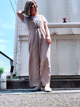 「アイテム（つなぎ/オールインワン、ベージュ系）」を使った、harukaさん（レディース・160cm）の春コーディネート